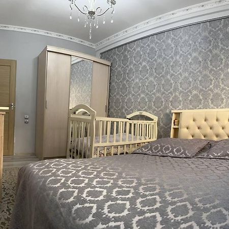 Apartment In Jerevan Buitenkant foto